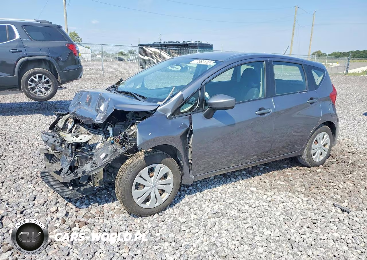 2018 Nissan Versa Note Sv VIN:3N1CE2CP5JL365722 - 1