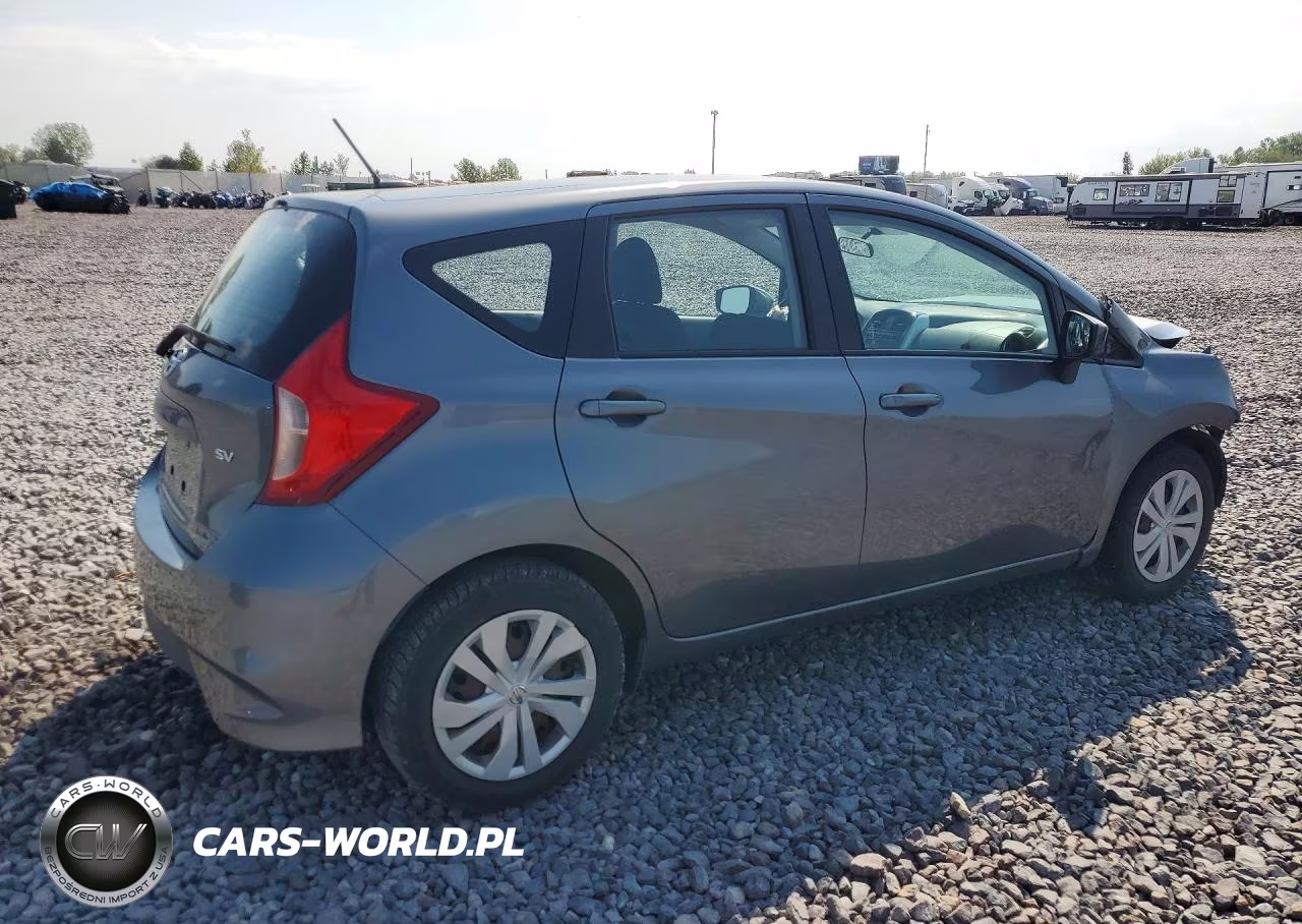 2018 Nissan Versa Note Sv VIN:3N1CE2CP5JL365722 - 3