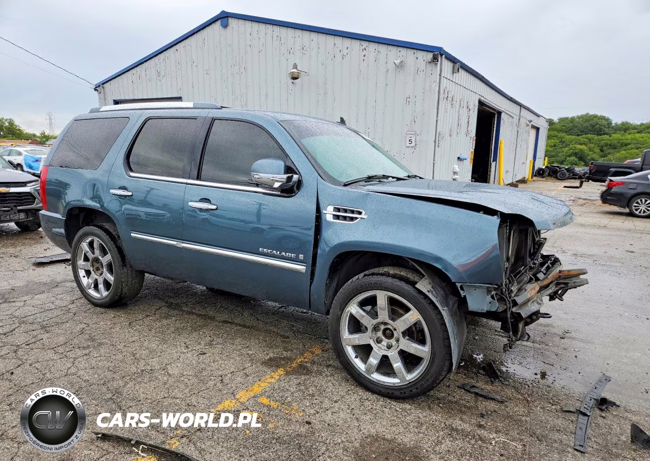 2008 Cadillac Escalade Luxury VIN:1GYFK63858R182692 - 4