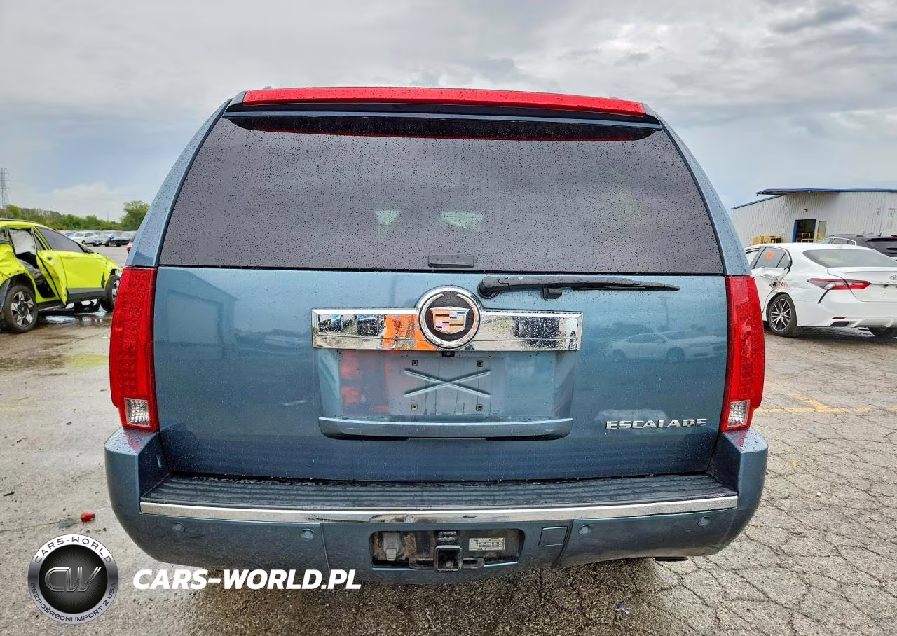 2008 Cadillac Escalade Luxury VIN:1GYFK63858R182692 - 6