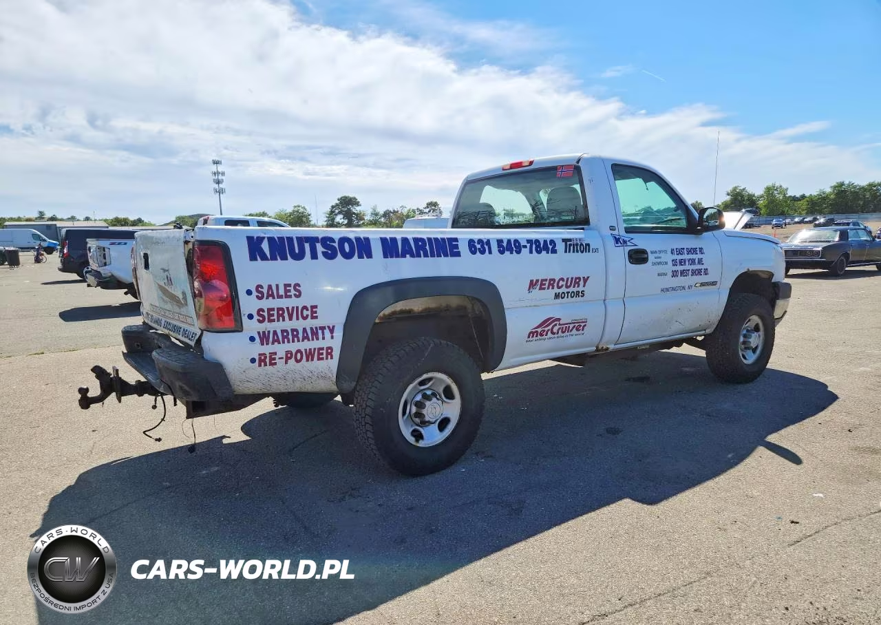 2005 Chevrolet Silverado K2500 Heavy Duty VIN:1GCHK24UX5E303805 - 3