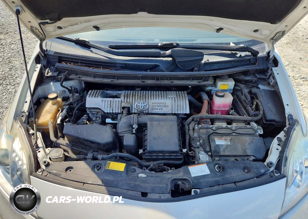 2015 Toyota Prius Two VIN:JTDKN3DU1F0444702 - 11