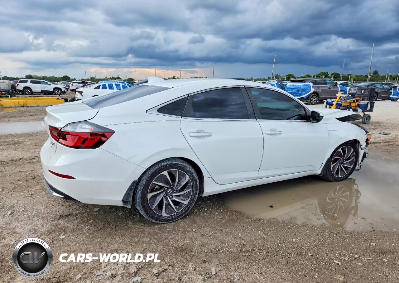 2021 Honda Insight Touring VIN:19XZE4F9XME004396 - 3