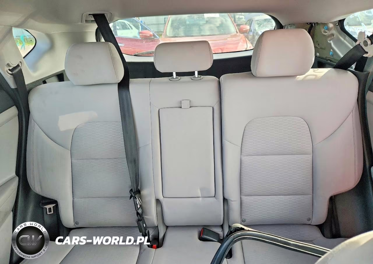2019 Hyundai Tucson Se VIN:KM8J2CA47KU920040 - 10