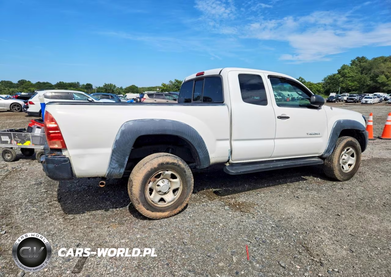 2014 Toyota Tacoma Access Cab VIN:5TEUU42N58Z559075 - 3