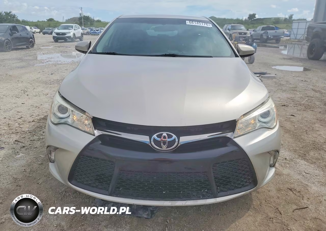 2016 Toyota Camry Se VIN:4T1BF1FK9GU999044 - 5