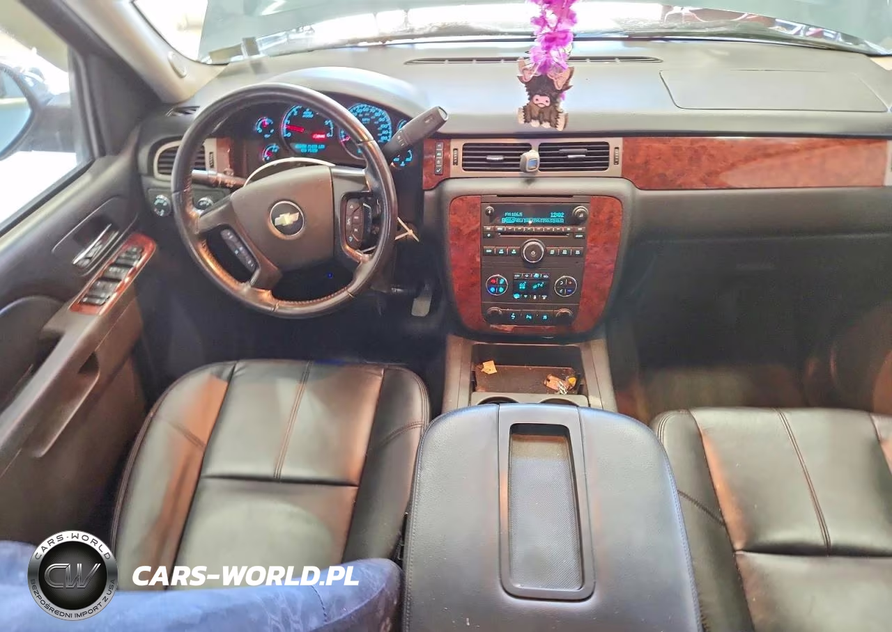 2010 Chevrolet Avalanche Lt VIN:3GNVKFE09AG162371 - 8
