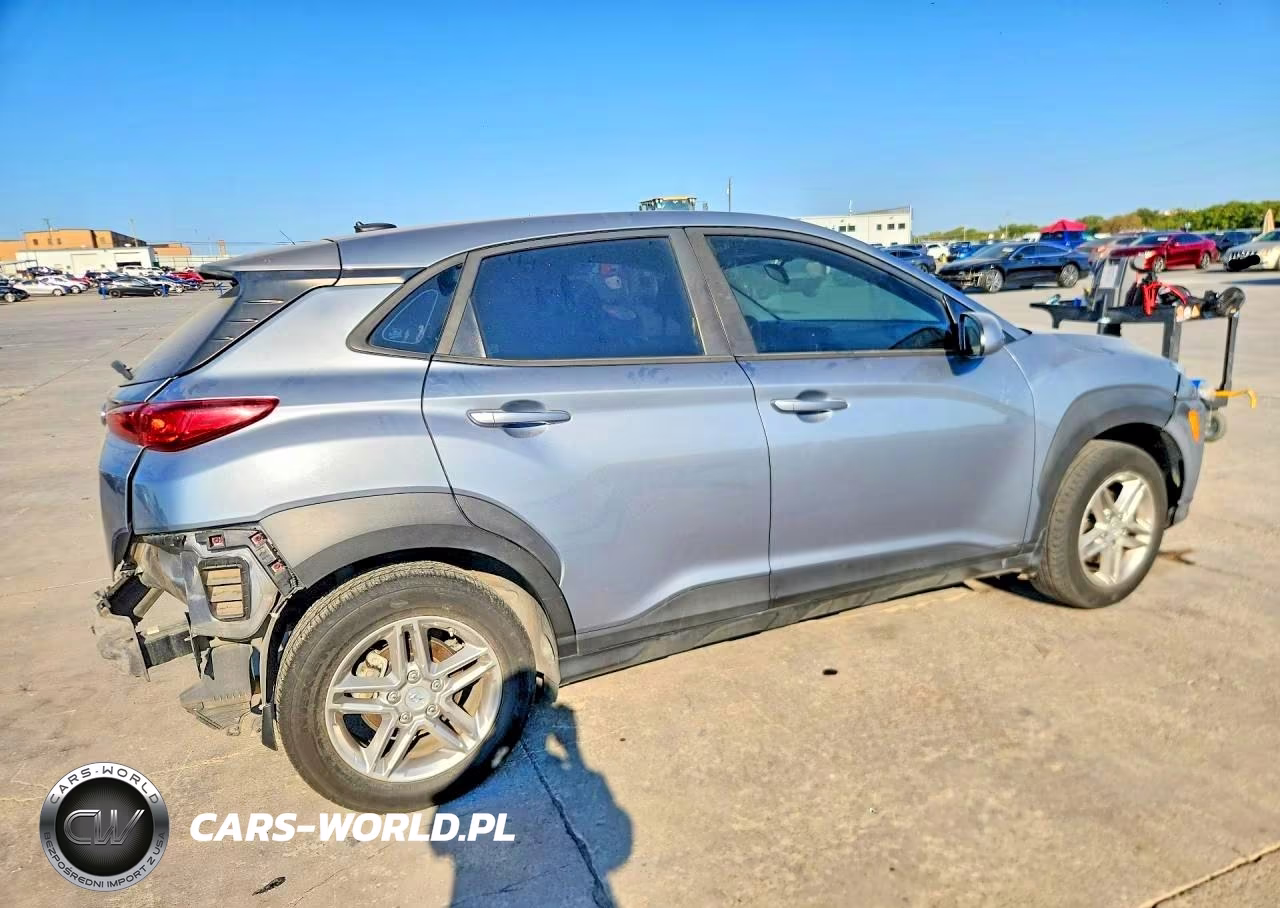 2018 Hyundai Kona Se VIN:KM8K12AA8JU177569 - 3