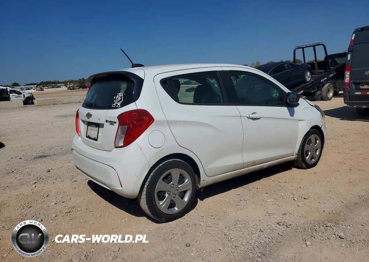 2019 Chevrolet Spark Ls VIN:KL8CB6SA3KC804724 - 3