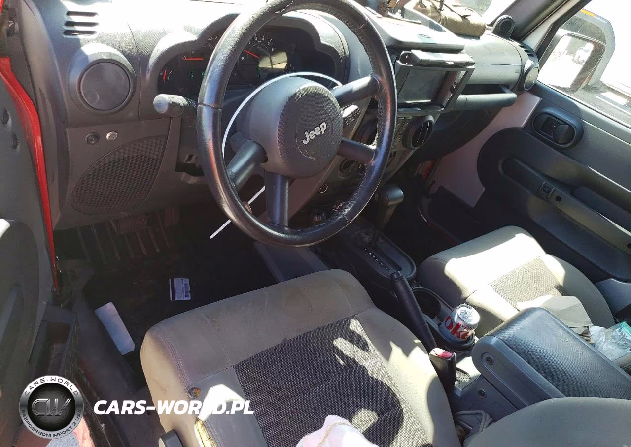 2008 Jeep Wrangler Unlimited X VIN:1J8GA39158L541153 - 8