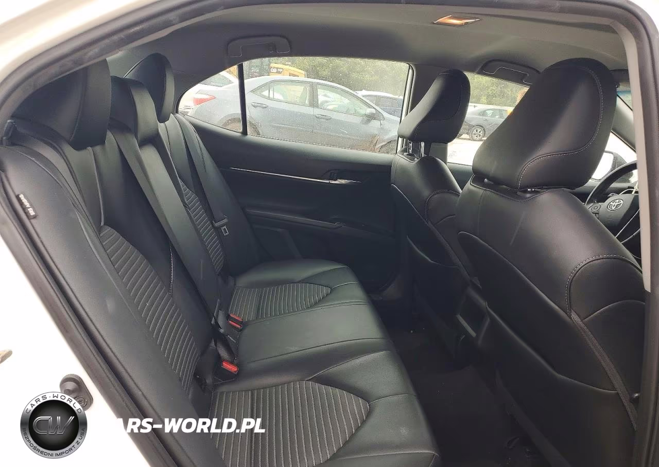 2020 Toyota Camry Se VIN:4T1G11AK5LU897147 - 10