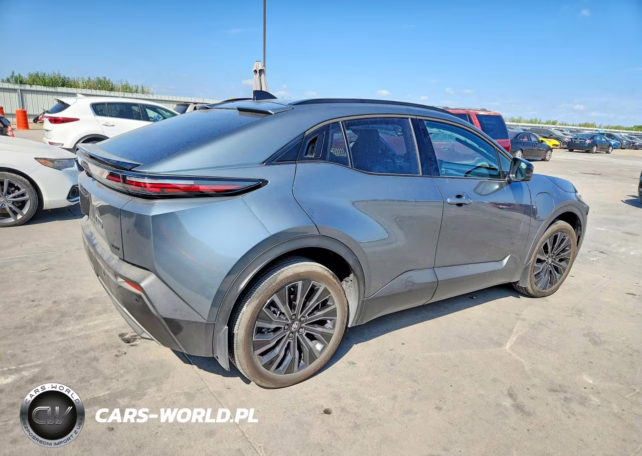 2026 Toyota C-Hr Xse VIN:JTMAAAAD8TJ016373 - 3