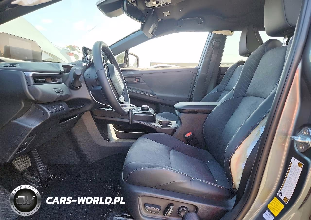 2026 Toyota C-Hr Xse VIN:JTMAAAAD8TJ016373 - 7