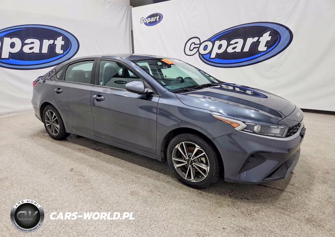 2023 Kia Forte Lxs VIN:3KPF24AD9PE525623 - 4