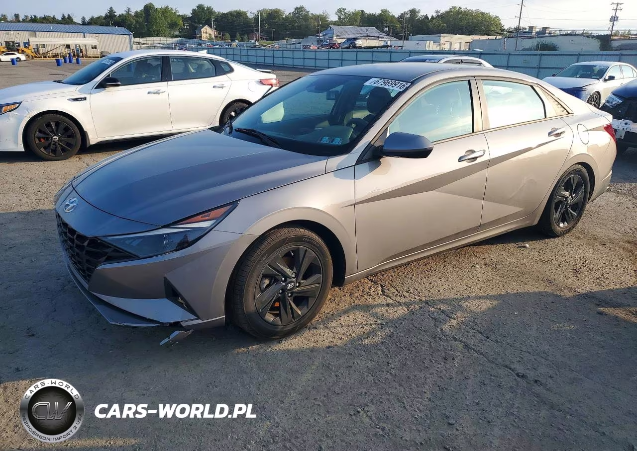 2022 Hyundai Elantra Sel