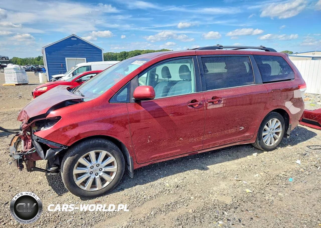 2013 Toyota Sienna Le VIN:5TDJK3DC0DS067589 - 1