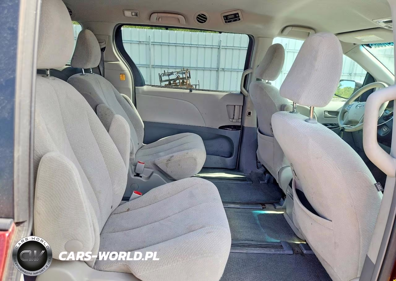 2013 Toyota Sienna Le VIN:5TDJK3DC0DS067589 - 11