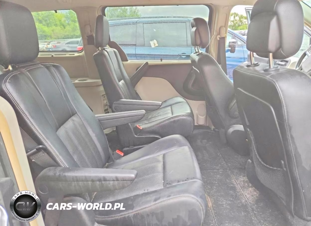 2013 Chrysler Town & Country Touring L VIN:2C4RC1CG1DR786707 - 11