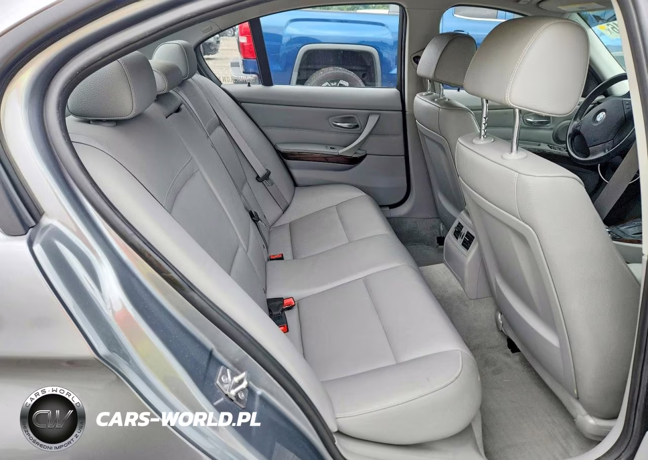2011 BMW 328 Xi VIN:WBAPK7C52BF196268 - 10