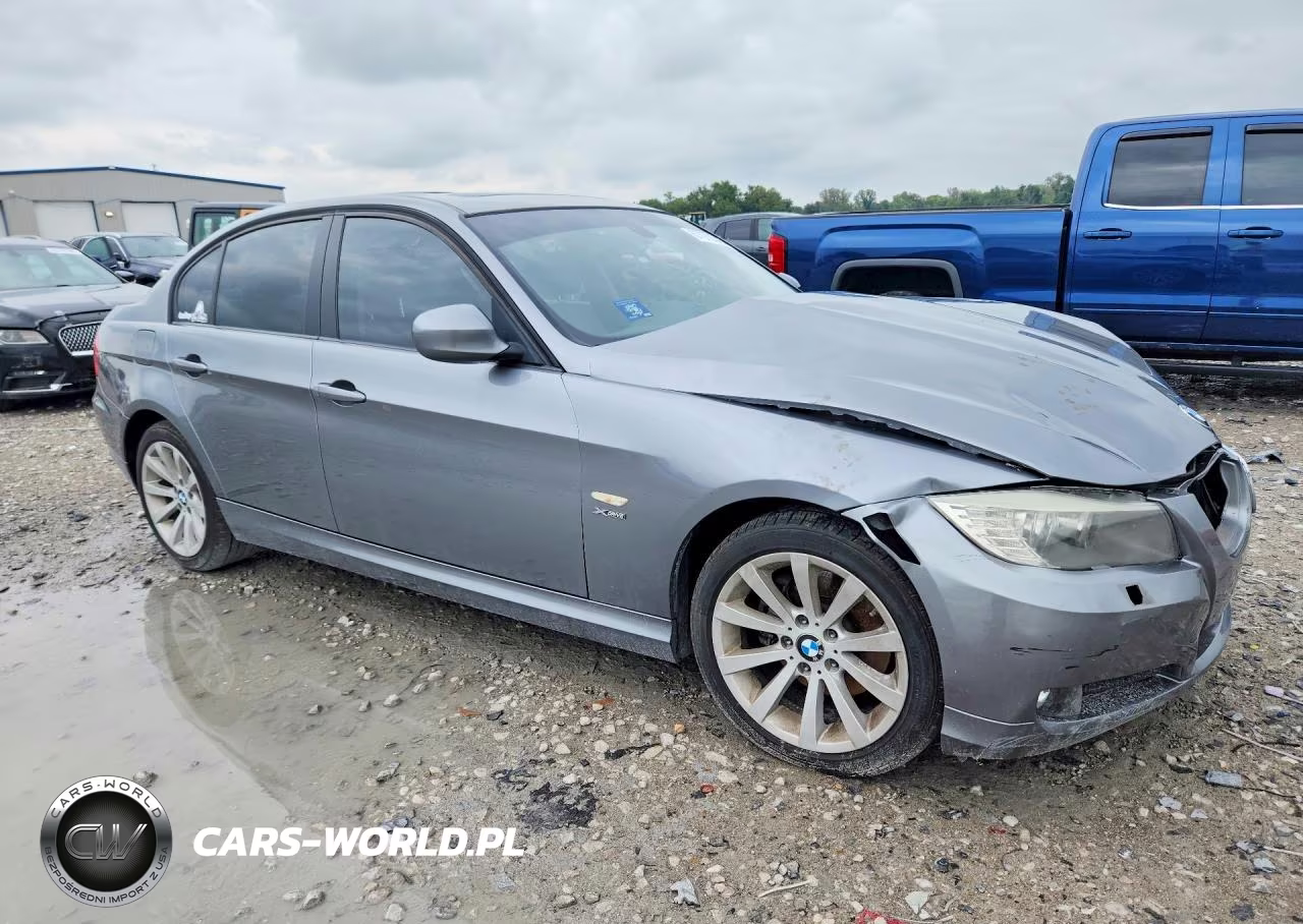 2011 BMW 328 Xi VIN:WBAPK7C52BF196268 - 4