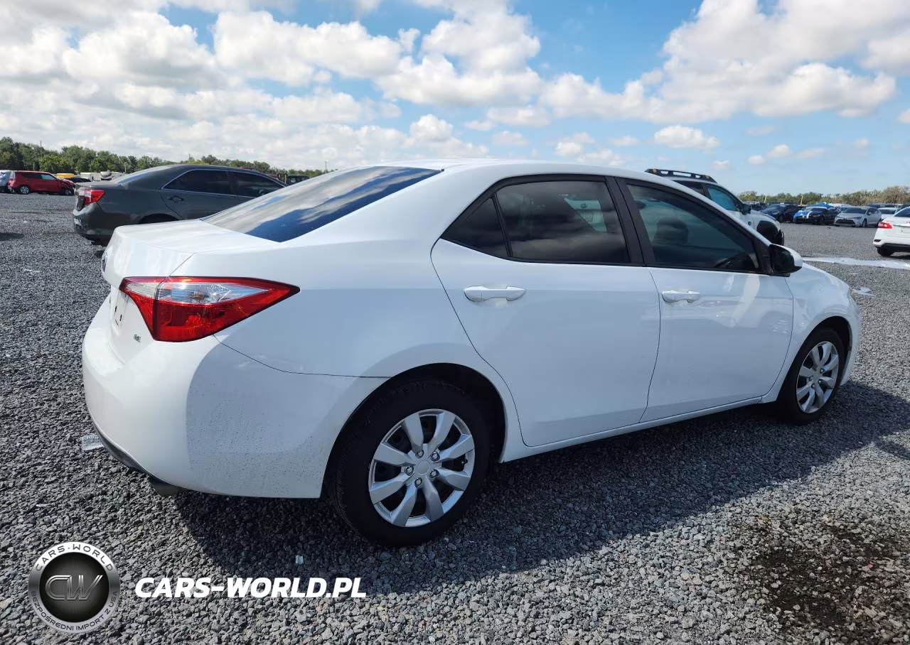 2016 Toyota Corolla Le VIN:2T1BURHEXGC640430 - 3