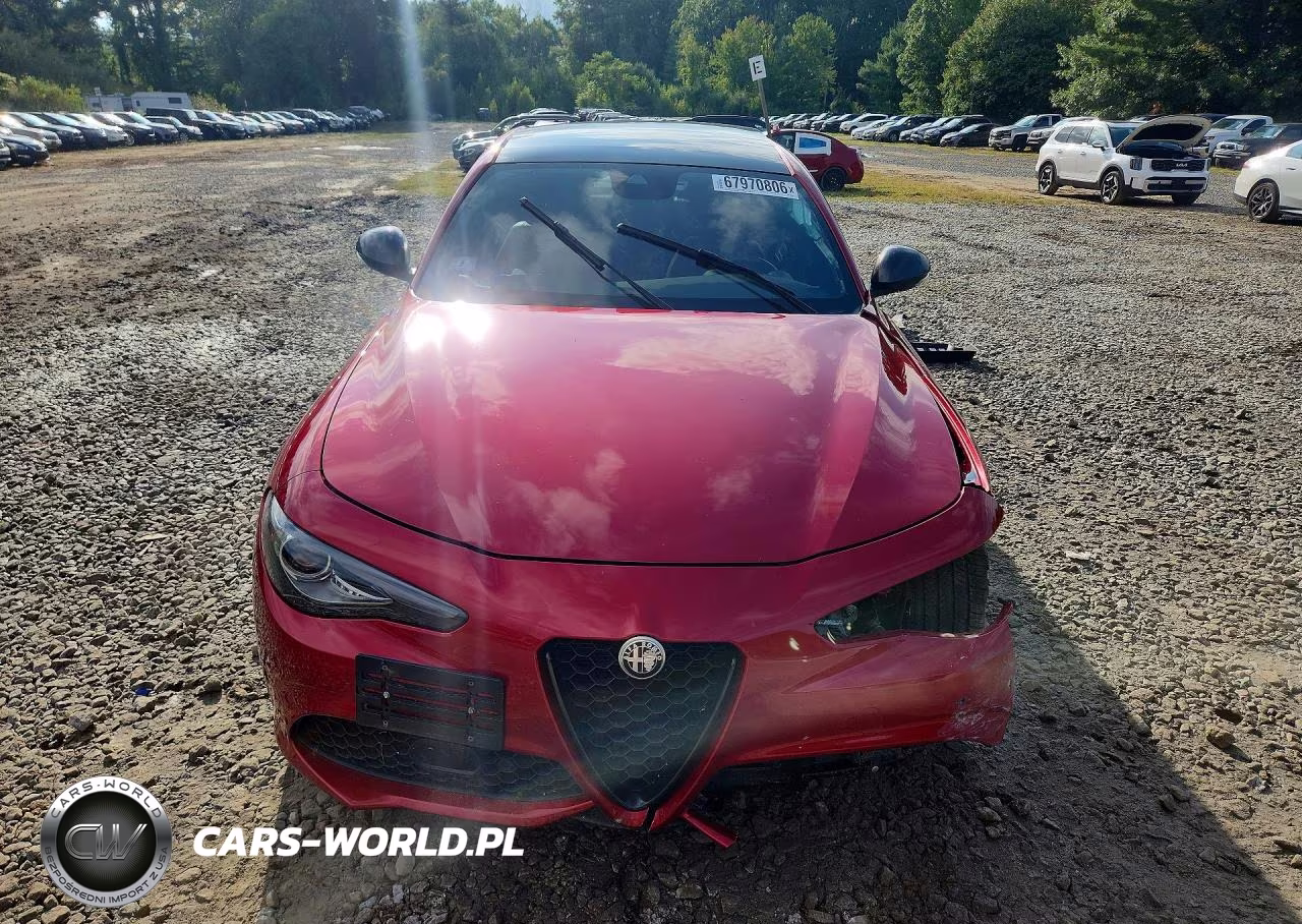2022 Alfa Romeo Giulia Super VIN:ZARFANBN4N7653884 - 5