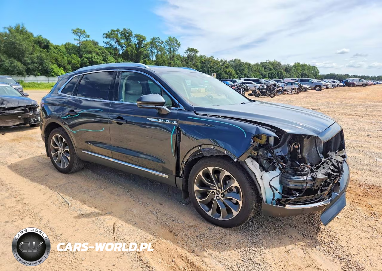2023 Lincoln Nautilus Reserve VIN:2LMPJ6K94PBL12471 - 4