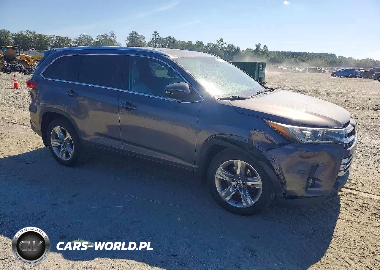 2018 Toyota Highlander Limited VIN:5TDDZRFH4JS496279 - 4