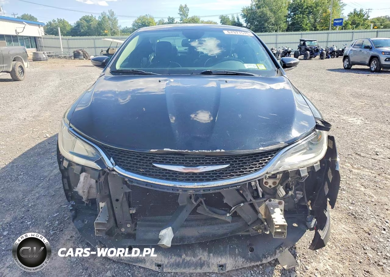 2015 Chrysler 200 C VIN:1C3CCCCG7FN565294 - 5