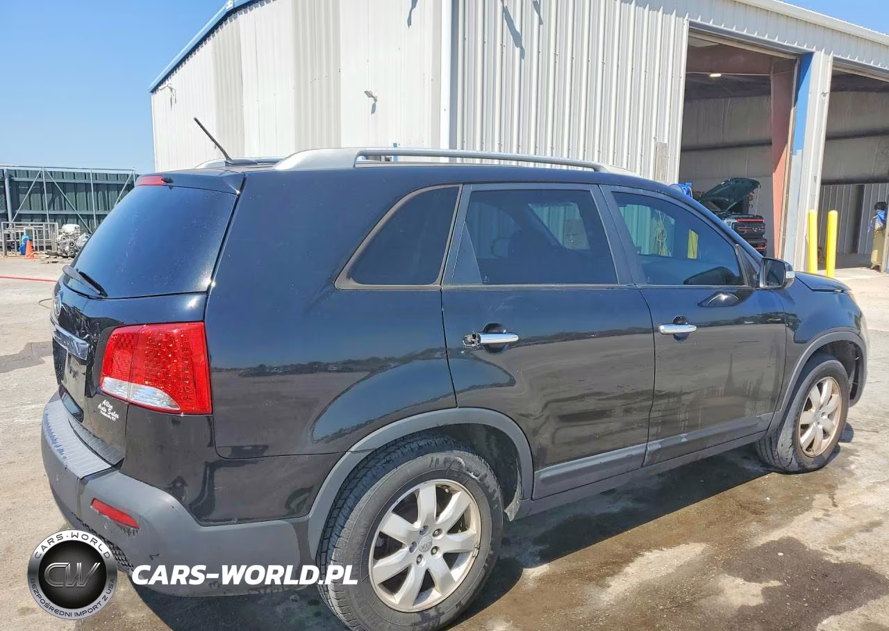 2012 Kia Sorento Lx VIN:5XYKT3A66CG263659 - 3
