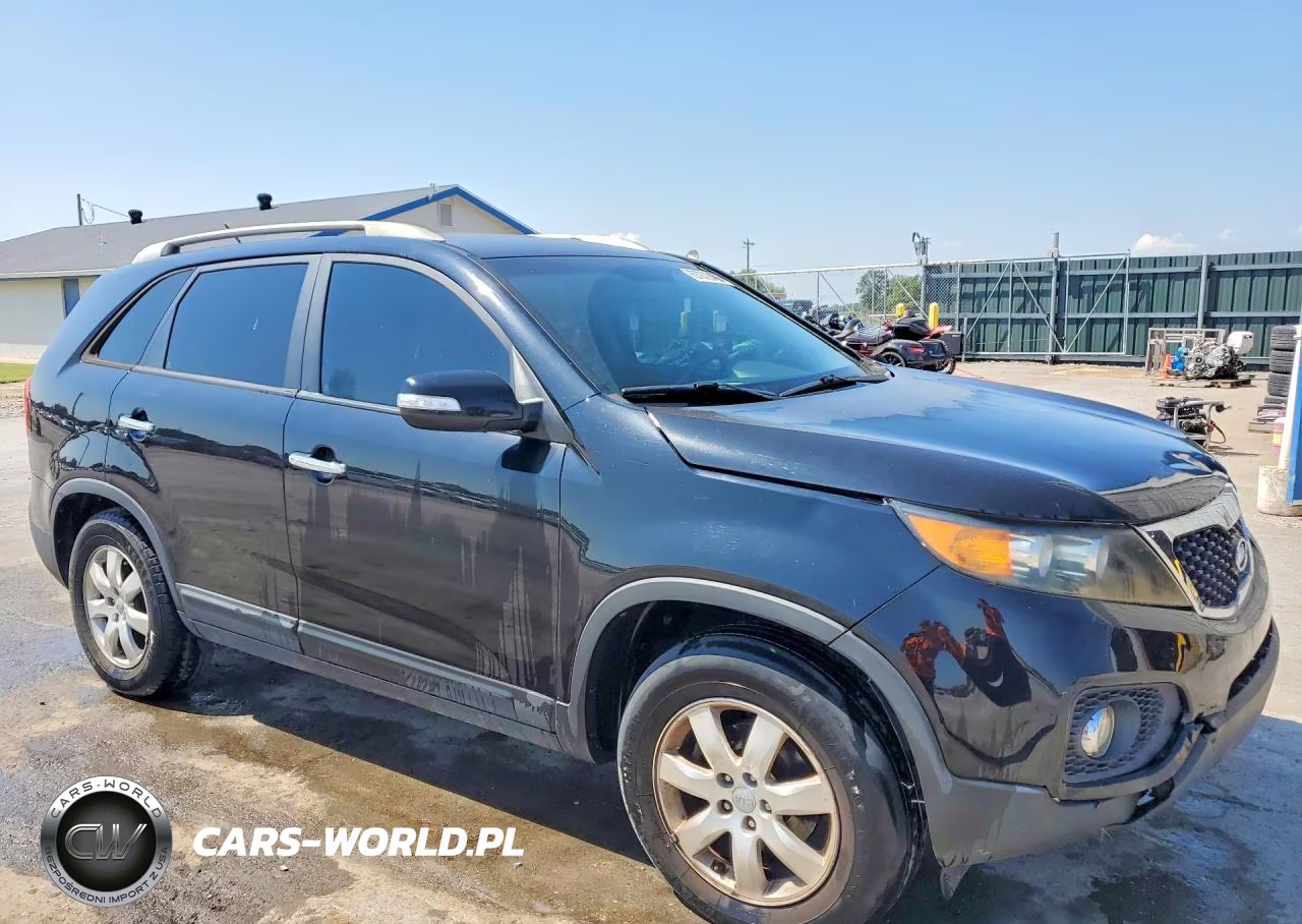 2012 Kia Sorento Lx VIN:5XYKT3A66CG263659 - 4