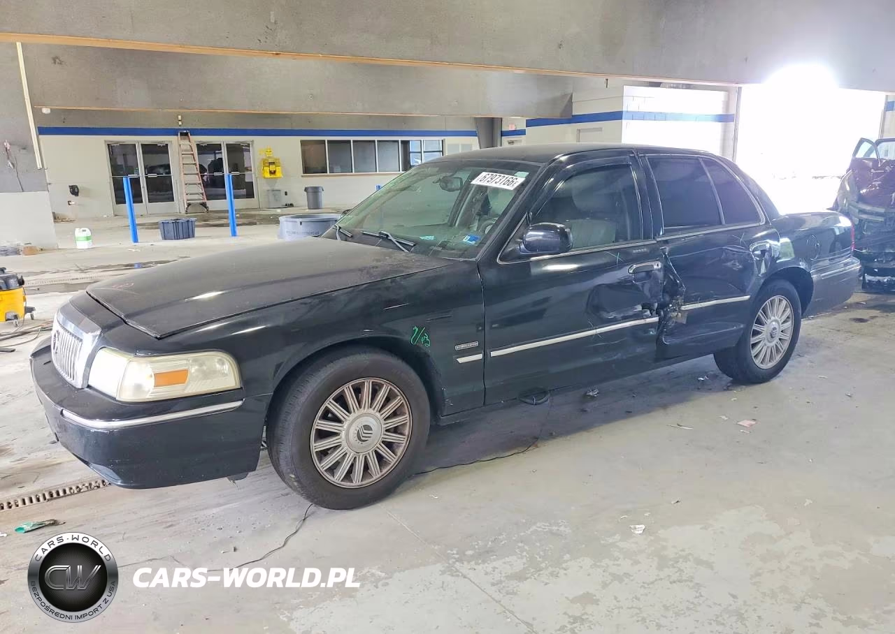 2011 Mcer Marquis VIN:2MEBM7FV3BX608199 - 1