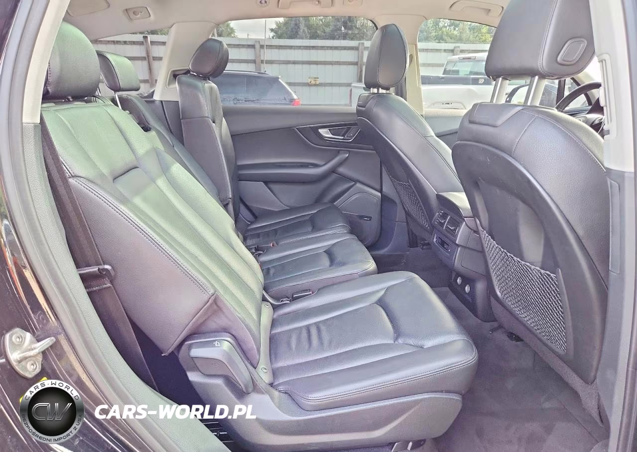 2019 Audi Q7 Premium Plus VIN:WA1LAAF78KD002833 - 11