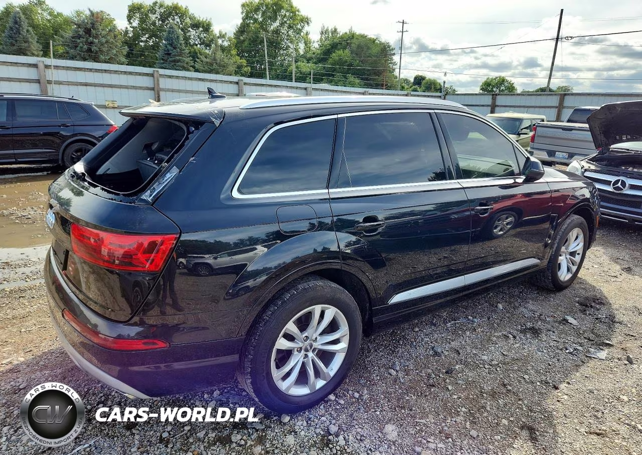 2019 Audi Q7 Premium Plus VIN:WA1LAAF78KD002833 - 3