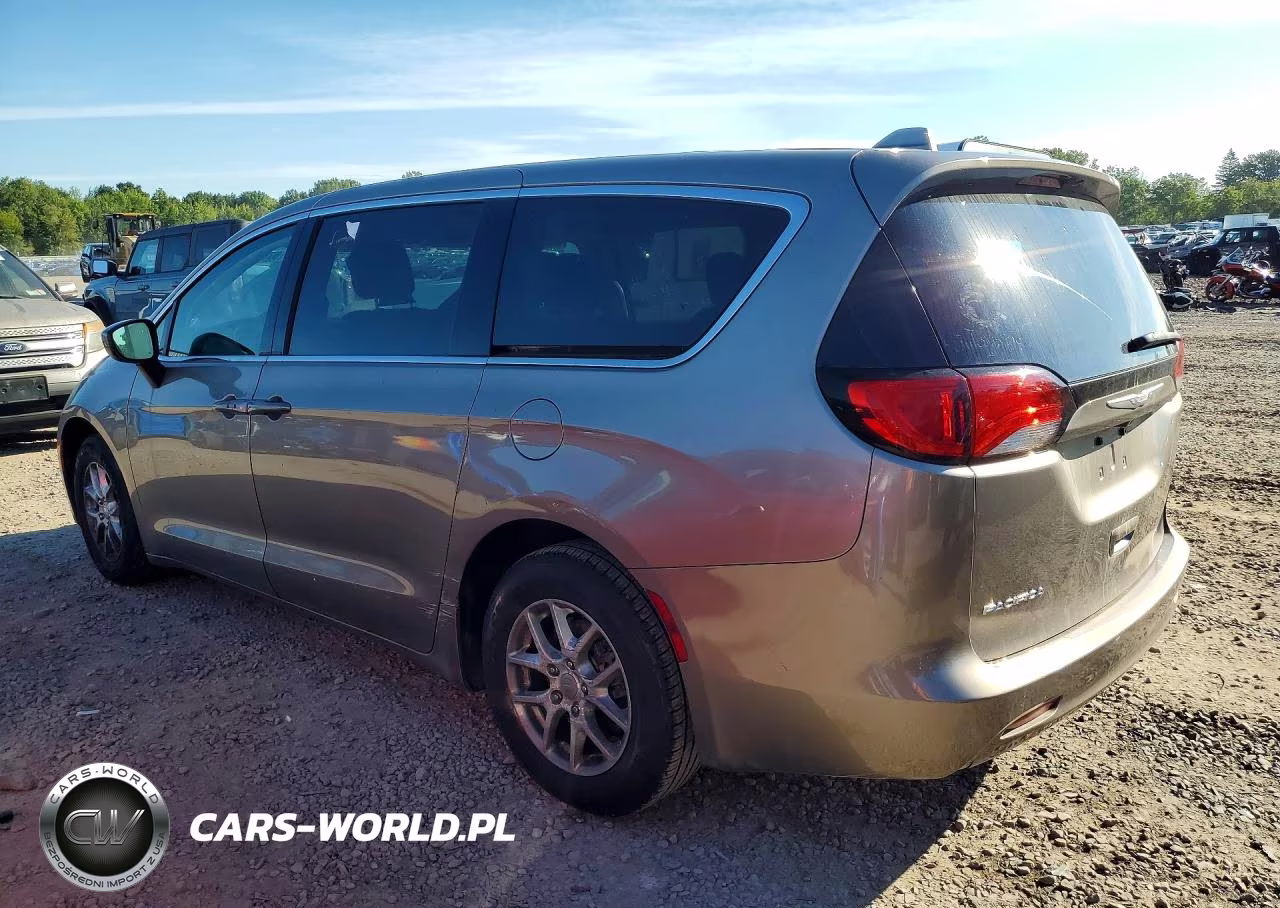 2017 Chrysler Pacifica Lx VIN:2C4RC1CG4HR628500 - 2