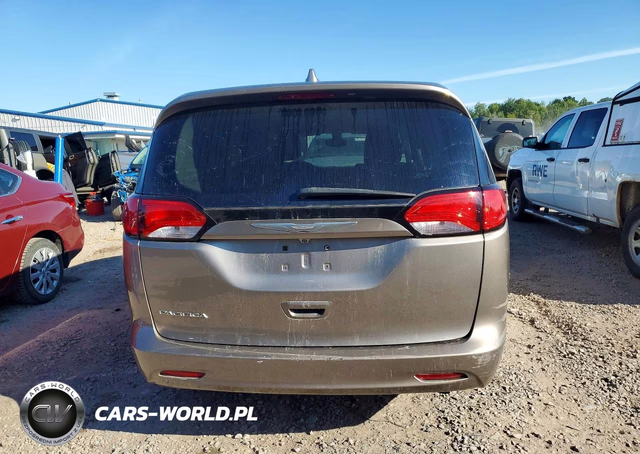 2017 Chrysler Pacifica Lx VIN:2C4RC1CG4HR628500 - 6