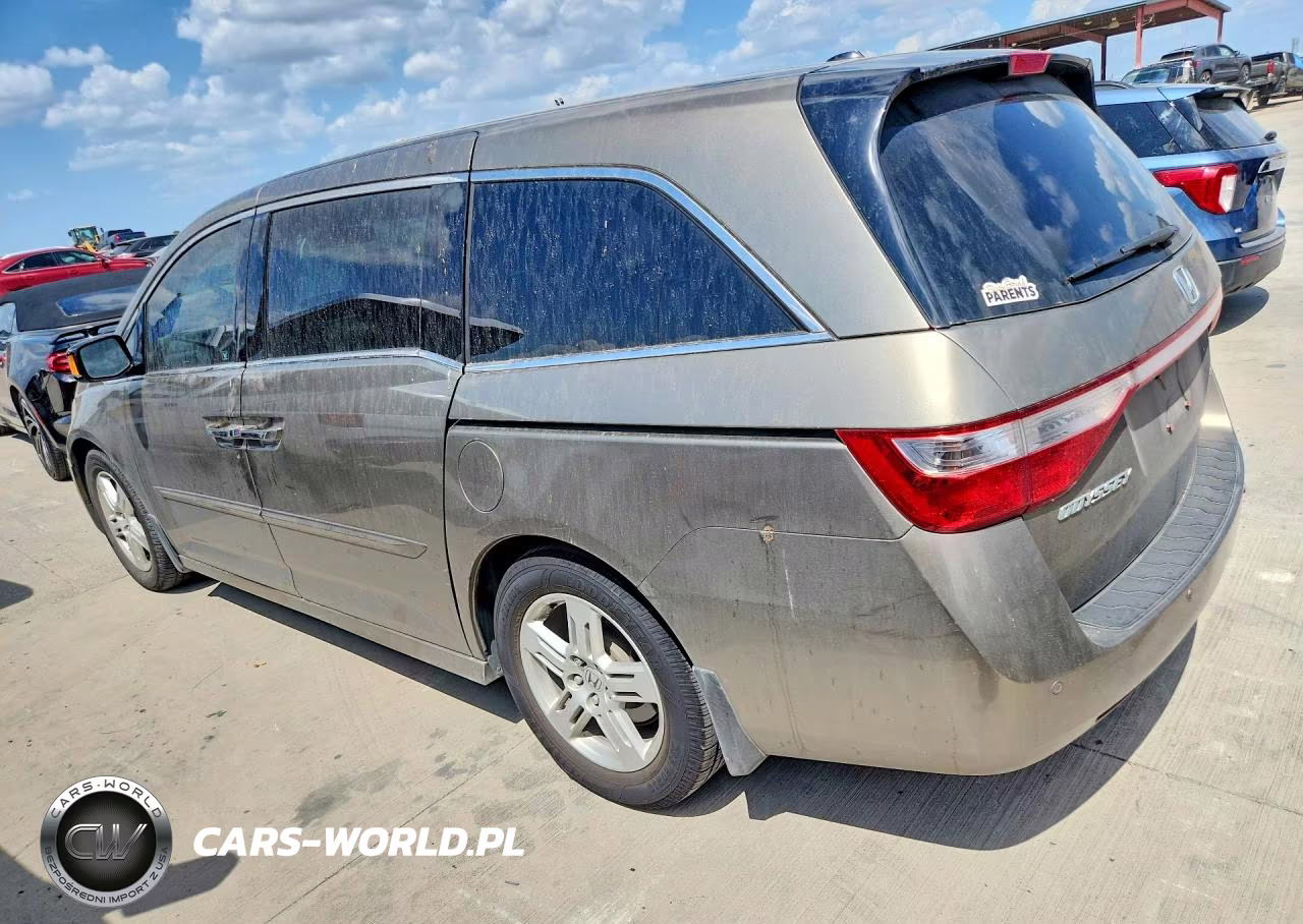 2012 Honda Odyssey Touring VIN:5FNRL5H95CB063860 - 2