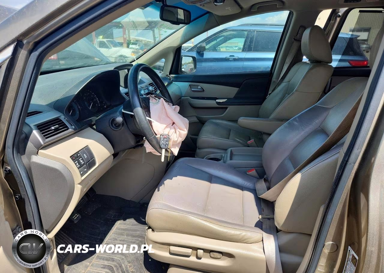 2012 Honda Odyssey Touring VIN:5FNRL5H95CB063860 - 7