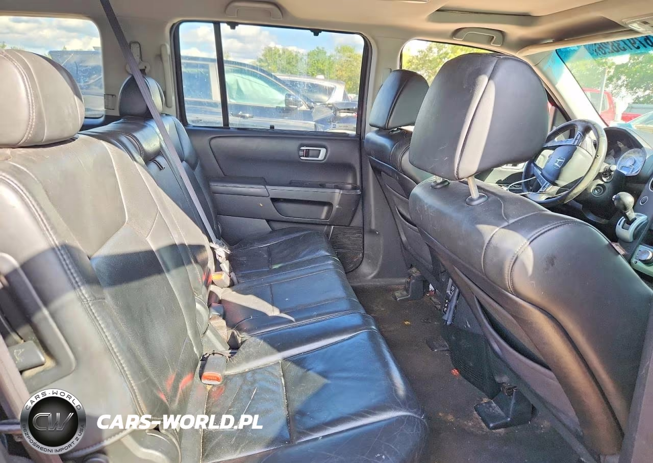 2010 Honda Pilot Touring VIN:5FNYF4H95AB017908 - 11
