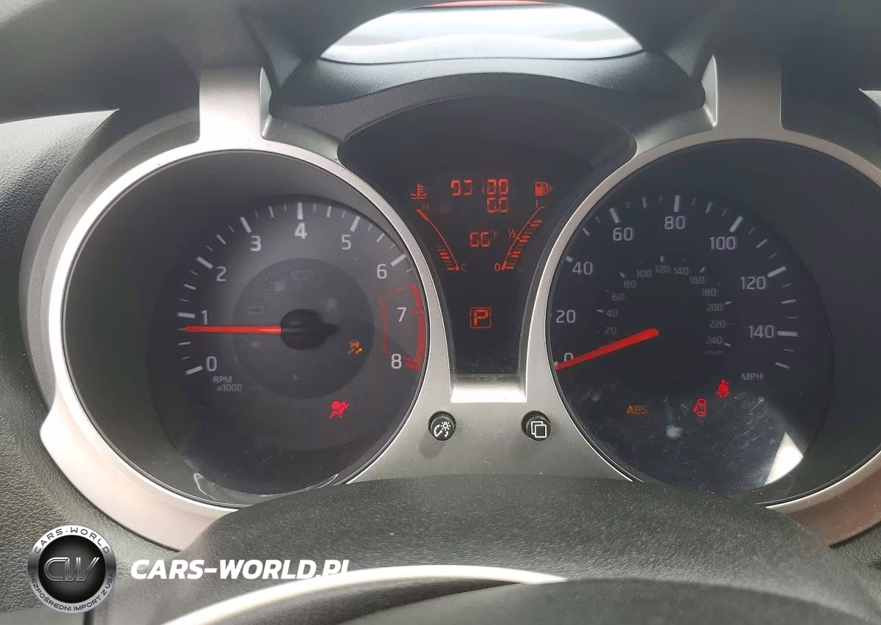 2015 Nissan Juke S VIN:JN8AF5MV3FT566056 - 9