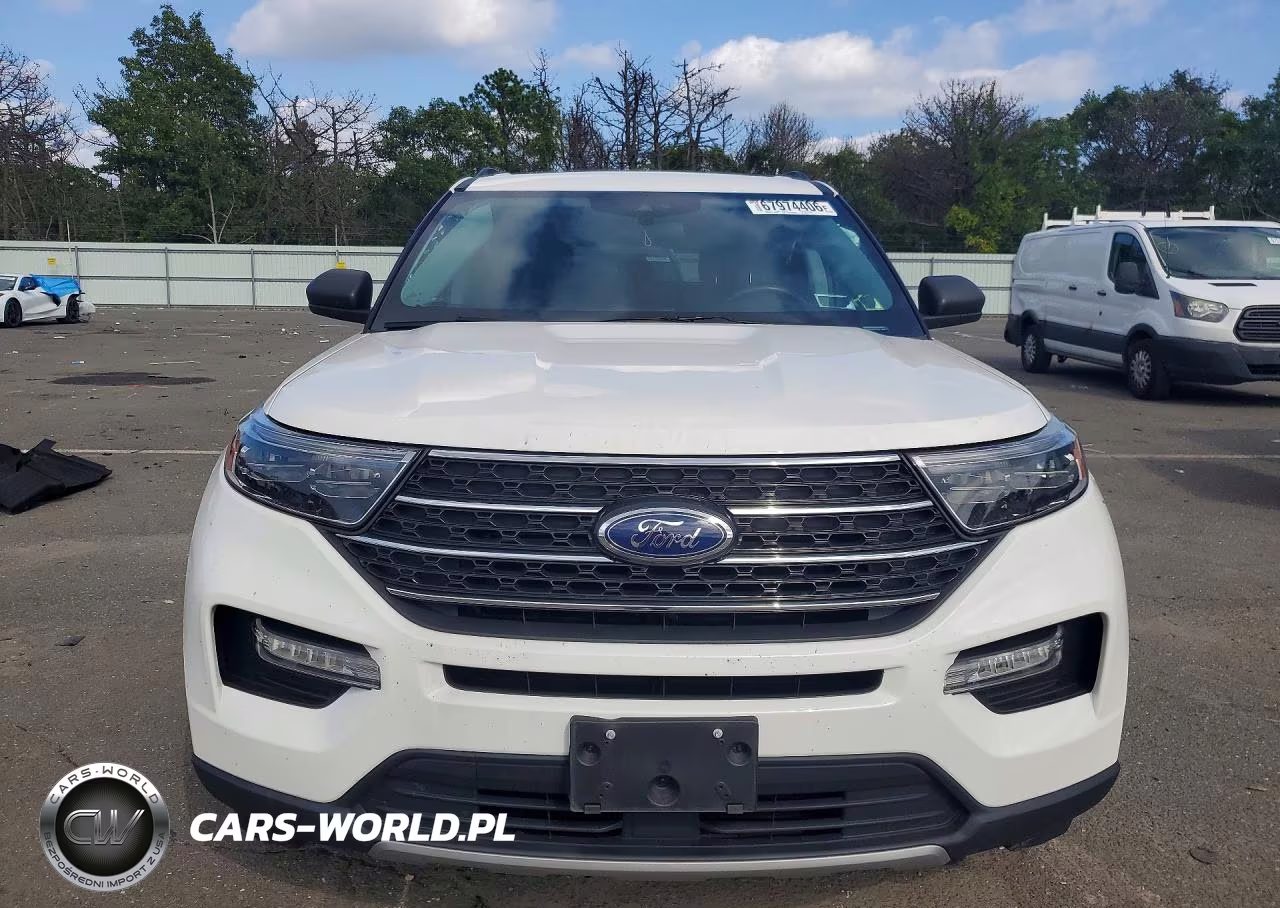2022 Ford Explorer Xlt VIN:1FMSK8DH5NGA76549 - 5