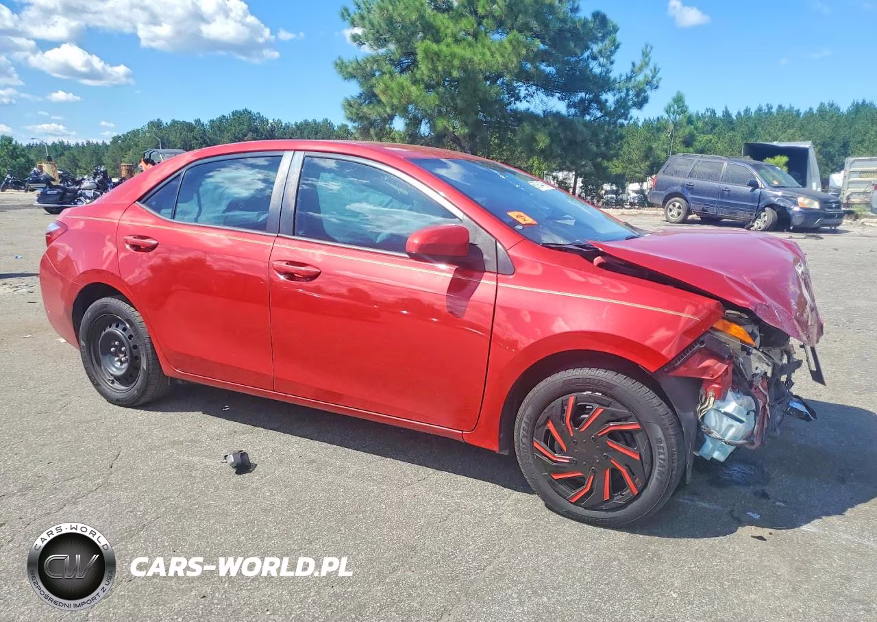 2015 Toyota Corolla Le VIN:2T1BURHE4FC441582 - 4