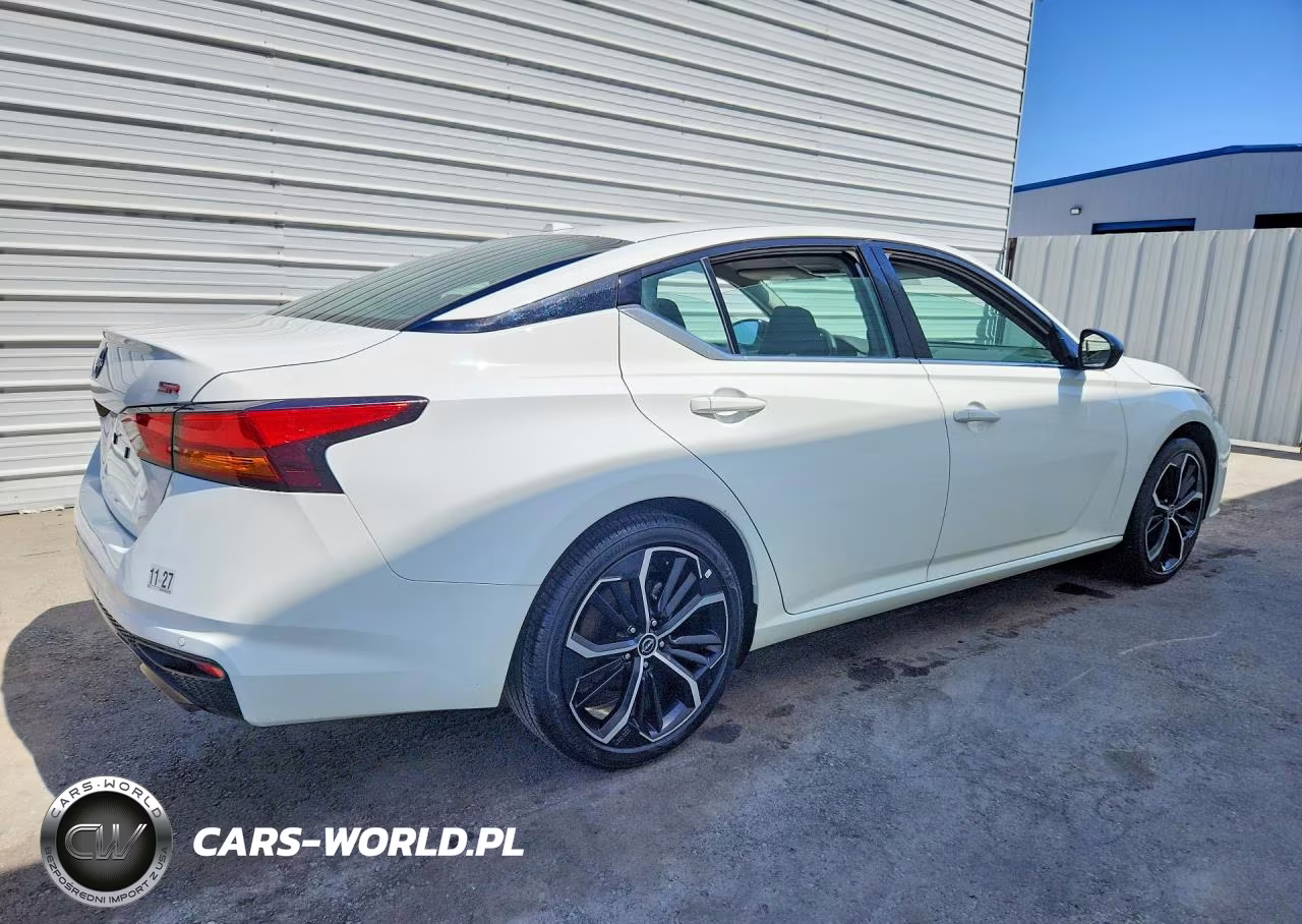 2025 Nissan Altima Sr VIN:1N4BL4CV0SN422408 - 3