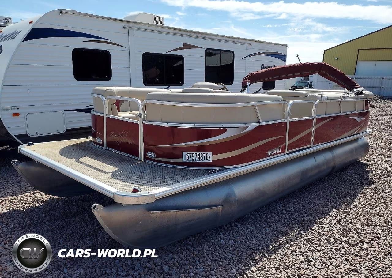 2011 Pontoon Boat VIN:SMK45111K011 - 2