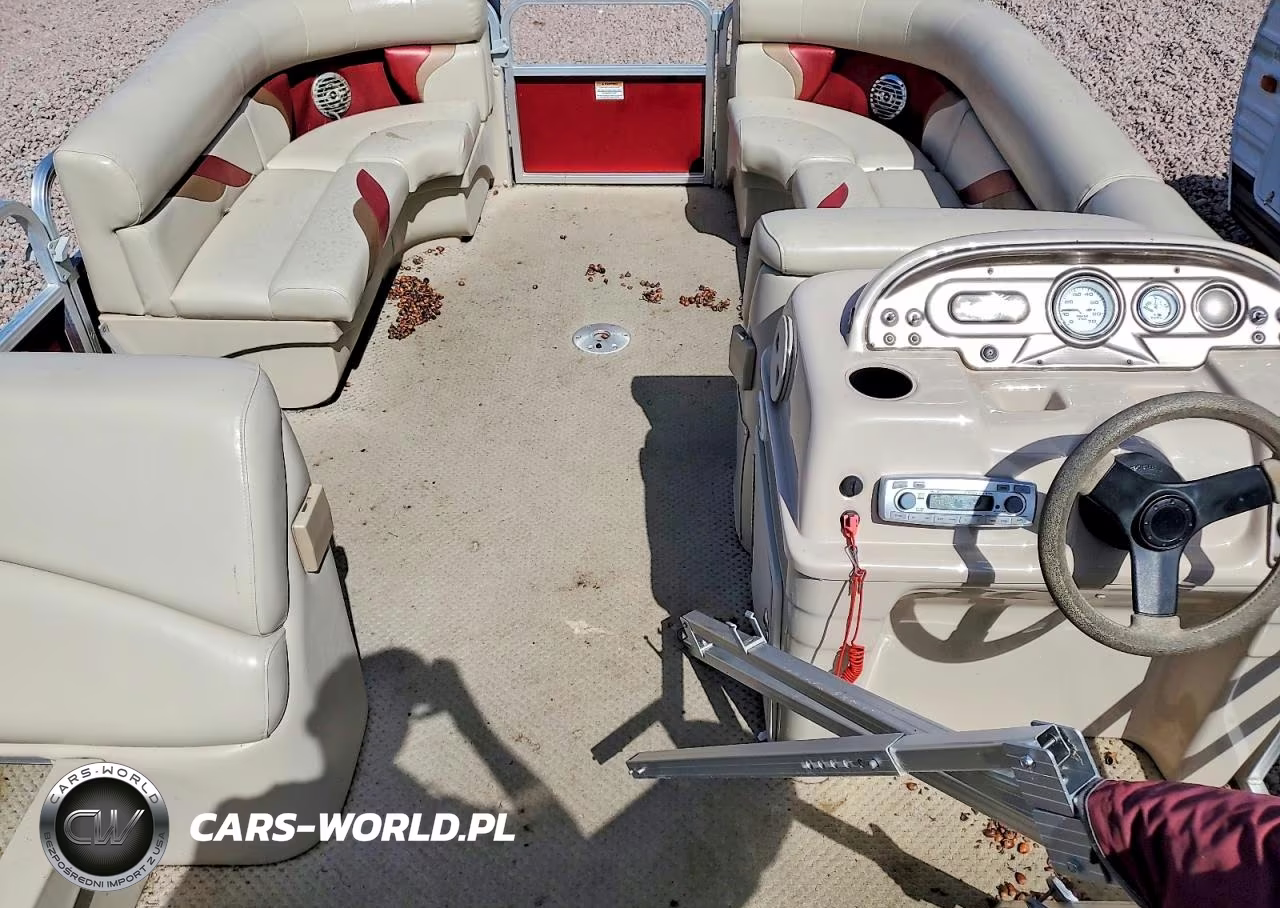 2011 Pontoon Boat VIN:SMK45111K011 - 5