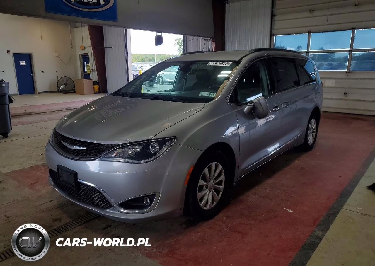 2017 Chrysler Pacifica Touring L