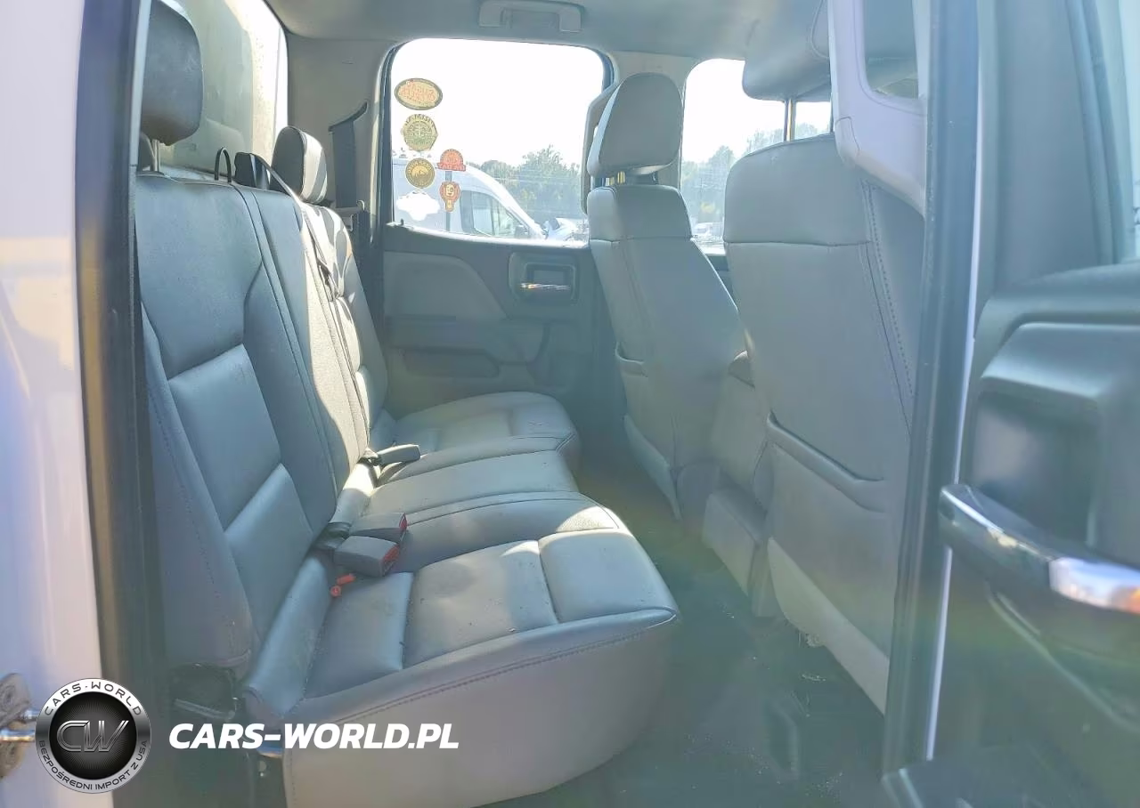 2018 Chevrolet Silverado C2500 Heavy Duty VIN:1GC2CUEG0JZ261963 - 10