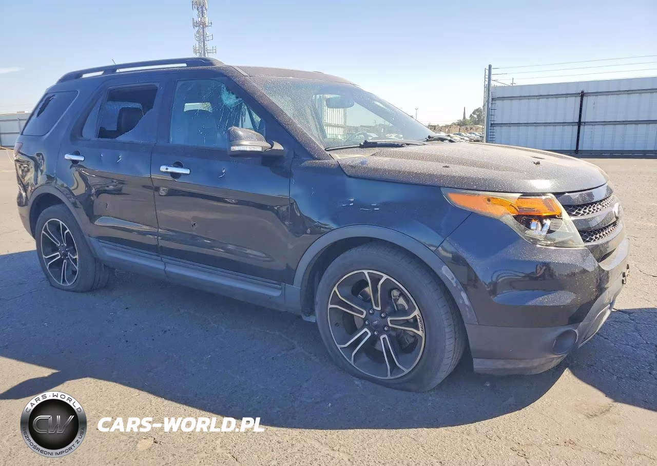 2013 Ford Explorer Sport VIN:1FM5K8GT5DGC61776 - 4