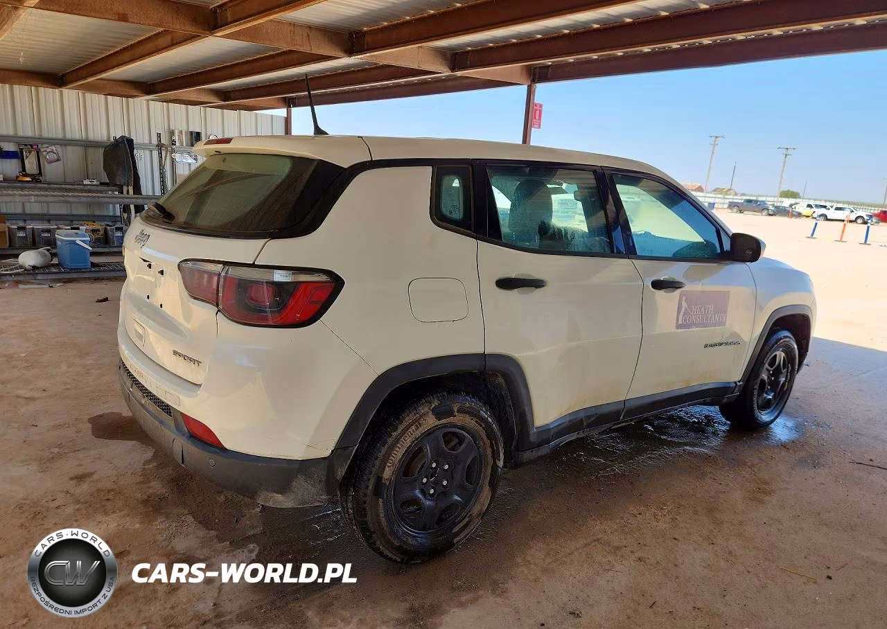 2017 Jeep Compass Sport VIN:3C4NJCAB7HT661026 - 3