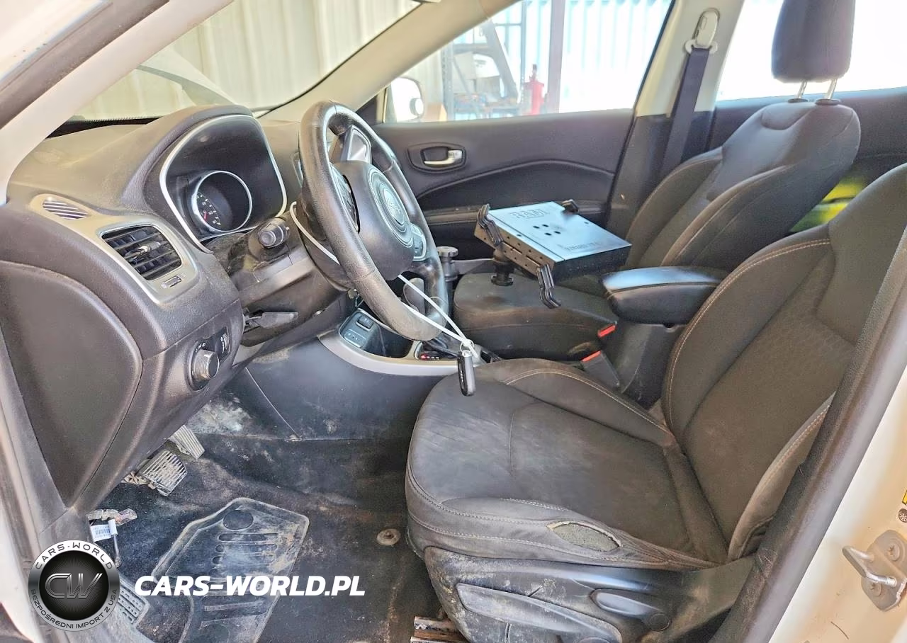 2017 Jeep Compass Sport VIN:3C4NJCAB7HT661026 - 7